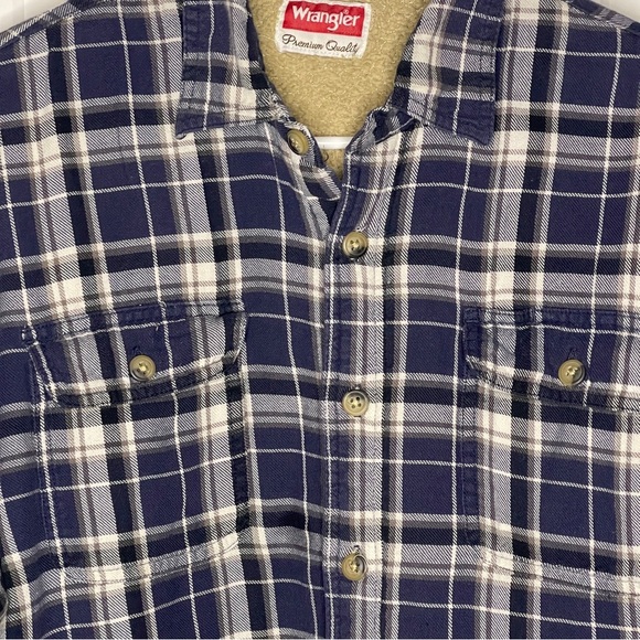 Wrangler Sherpa Lined Flannel Shirt Jacket Size Large Blue Plaid Workwear Chore - Picture 6 of 9